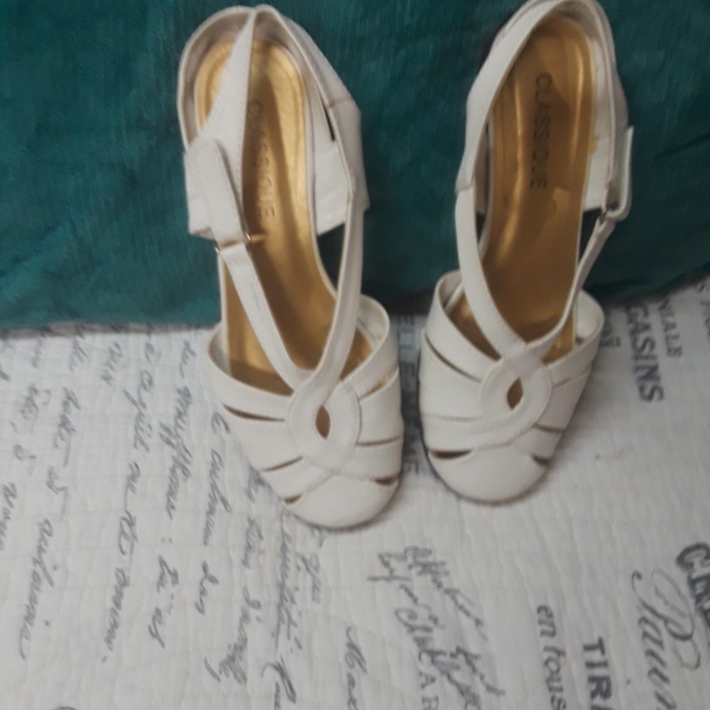 👄Classique Flats👄
